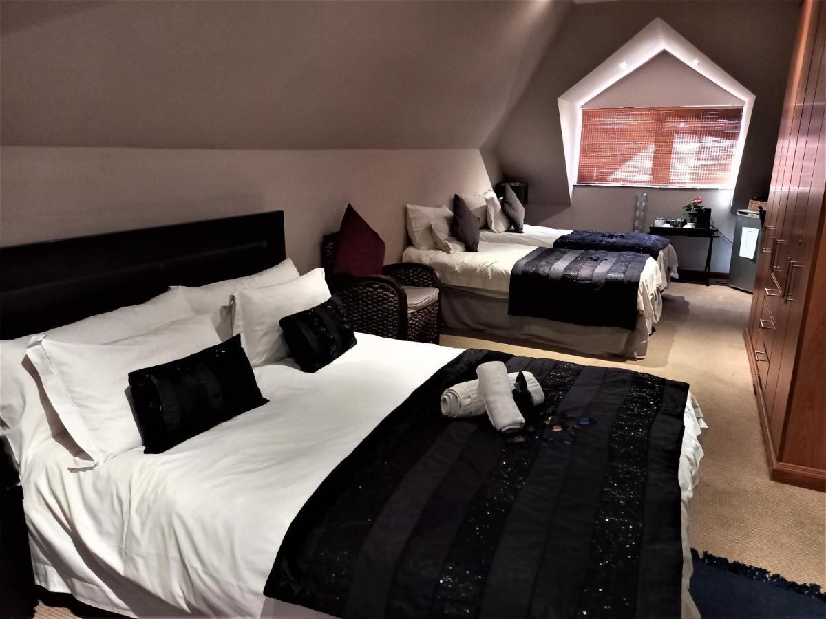 Mandalay Beach Guest House Bloubergstrand Exterior foto